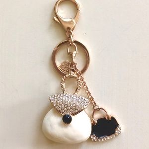 BETSEY JOHNSON Black/white Purse Keychain